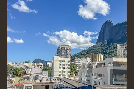 Apartamento para alugar com 68m², 2 quartos e 1 vaga
