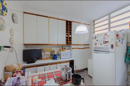 Casa à venda com 110m², 3 quartos e 2 vagas Casa à venda com 110m², 3 quartos e 2 vagasCozinha