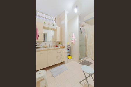 Casa à venda com 110m², 3 quartos e 2 vagas Casa à venda com 110m², 3 quartos e 2 vagasBanheiro Social
