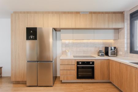 Cozinha de apartamento à venda com 2 quartos, 127m² em Jardim das Bandeiras, São Paulo