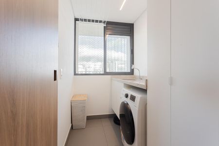 Área de Serviço de apartamento à venda com 2 quartos, 127m² em Jardim das Bandeiras, São Paulo