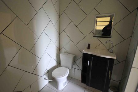 Banheiro de casa para alugar com 2 quartos, 75m² em Iguatemi, São Paulo