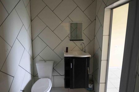 Banheiro de casa para alugar com 2 quartos, 75m² em Iguatemi, São Paulo