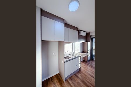 Cozinha de kitnet/studio à venda com 1 quarto, 28m² em Liberdade, São Paulo