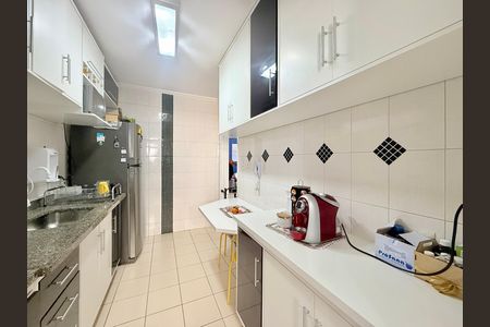 Cozinha  de apartamento à venda com 2 quartos, 68m² em Jardim Promissao, São Paulo