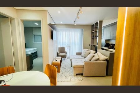 Sala de apartamento para alugar com 2 quartos, 39m² em Jardim Santa Paula, Cotia