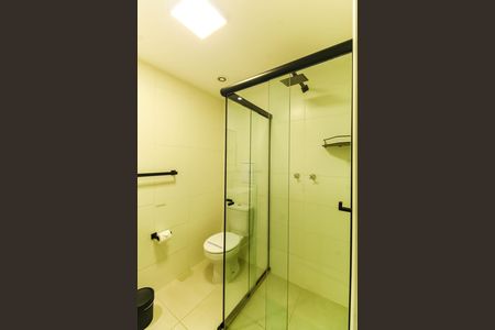 Banheiro de kitnet/studio para alugar com 1 quarto, 30m² em Alto da Mooca, São Paulo