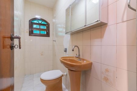 Casa para alugar com 95m², 3 quartos e 2 vagas Casa para alugar com 95m², 3 quartos e 2 vagasBanheiro