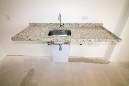Cozinha de kitnet/studio à venda com 1 quarto, 30m² em Vila Cordeiro, São Paulo