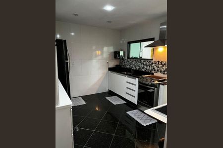 Casa à venda com 2 quartos, 120m² em Tauá, Rio de Janeiro