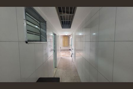 Área externa de casa à venda com 3 quartos, 200m² em Jardim Nove de Julho, São Paulo