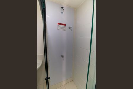 Banheiro de apartamento para alugar com 2 quartos, 42m² em Várzea das Mocas, Niterói