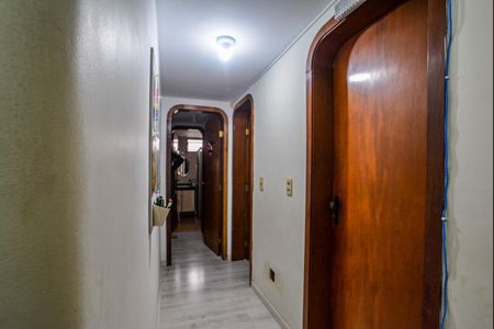 Corredor de apartamento à venda com 4 quartos, 170m² em Vila Assunção, Santo André