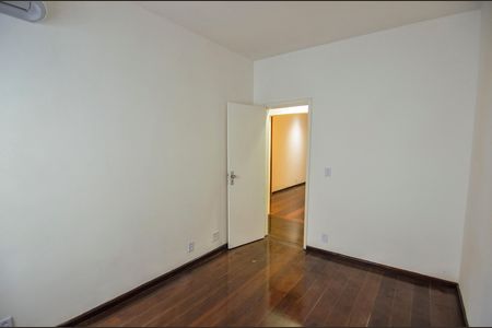 Apartamento para alugar com 105m², 3 quartos e 1 vaga Apartamento para alugar com 105m², 3 quartos e 1 vagaQuarto 1