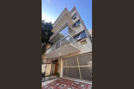 Apartamento para alugar com 105m², 3 quartos e 1 vaga Apartamento para alugar com 105m², 3 quartos e 1 vagaFachada
