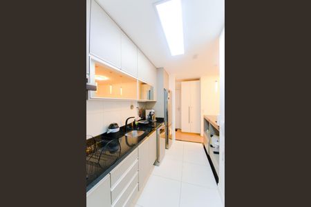 Apartamento à venda com 75m², 3 quartos e 2 vagasCozinha