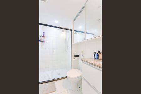 Apartamento à venda com 75m², 3 quartos e 2 vagasBanheiro Social