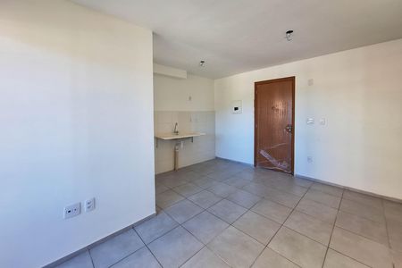 Sala de apartamento para alugar com 2 quartos, 46m² em Rio do Ouro, São Gonçalo