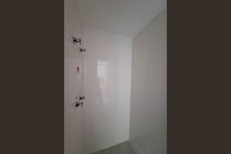 Apartamento para alugar com 46m², 2 quartos e sem vaga Apartamento para alugar com 46m², 2 quartos e sem vagaBanheiro