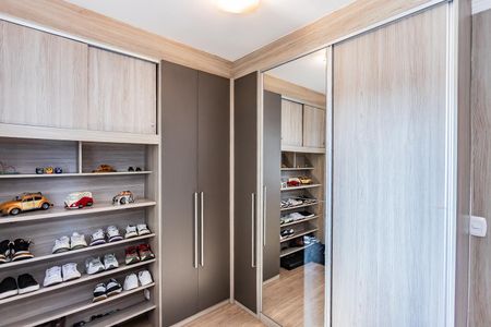 Apartamento para alugar com 70m², 2 quartos e 2 vagas Apartamento para alugar com 70m², 2 quartos e 2 vagasQuarto