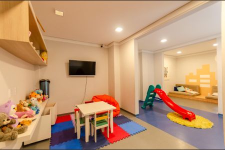 Apartamento para alugar com 35m², 2 quartos e sem vaga Apartamento para alugar com 35m², 2 quartos e sem vagaÁrea comum - Playground