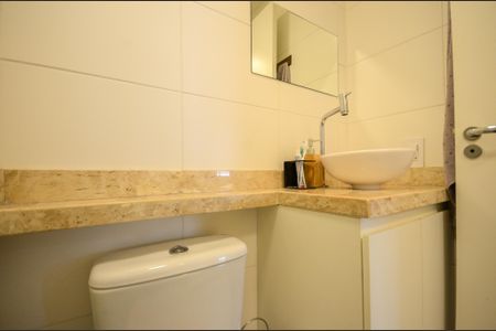 Banheiro de apartamento para alugar com 2 quartos, 35m² em Jardim Iris, São Paulo