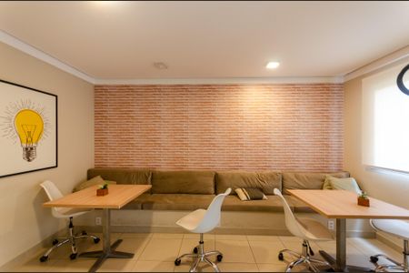 Apartamento para alugar com 35m², 2 quartos e sem vaga Apartamento para alugar com 35m², 2 quartos e sem vagaCoworking