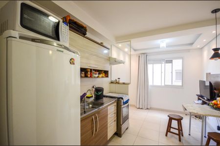 Cozinha de apartamento para alugar com 2 quartos, 35m² em Jardim Iris, São Paulo