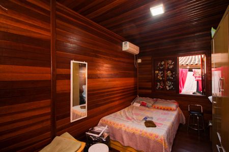 Quarto 2 de casa à venda com 2 quartos, 56m² em Cristal, Porto Alegre