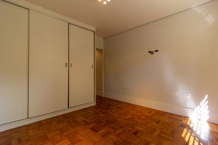 Quarto de apartamento para alugar com 2 quartos, 140m² em Cerqueira César, São Paulo
