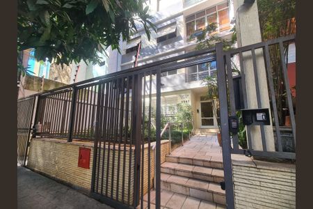Fachada de apartamento para alugar com 2 quartos, 140m² em Cerqueira César, São Paulo