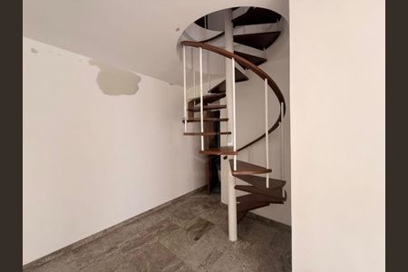 Apartamento à venda com 145m², 5 quartos e 2 vagas