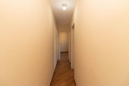Corredor dos Quartos de casa para alugar com 2 quartos, 60m² em Vila Maria Alta, São Paulo