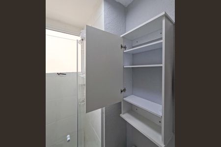 Banheiro de apartamento à venda com 2 quartos, 38m² em Jardim Recanto Verde, São Paulo