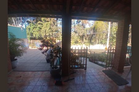 Casa à venda com 300m², 4 quartos e 2 vagas