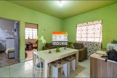 Casa à venda com 180m², 3 quartos e 2 vagas