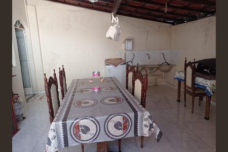 Casa à venda com 3 quartos, 200m² em Pedra Azul, Contagem