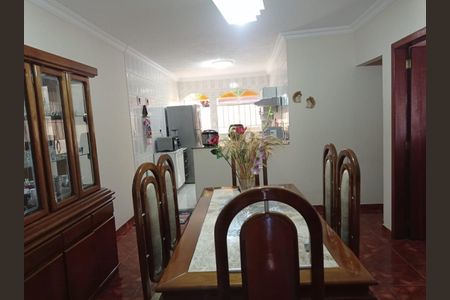 Casa à venda com 3 quartos, 200m² em Pedra Azul, Contagem