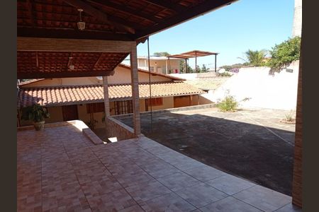 Casa à venda com 3 quartos, 200m² em Pedra Azul, Contagem
