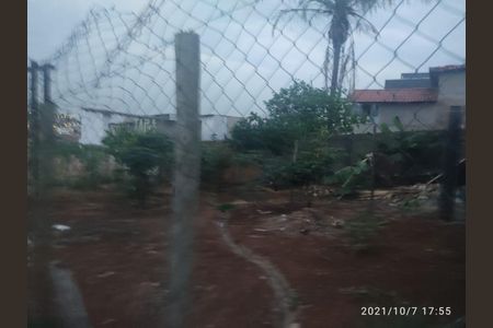 Casa à venda com 4 quartos, 150m² em Parque Xangri-Lá, Contagem