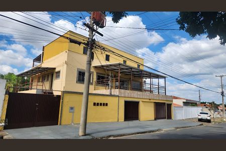 Casa para alugar com 240m², 2 quartos e sem vaga