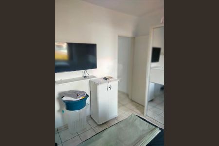 Casa à venda com 2 quartos, 100m² em Jardim Santa Rosa, Taboão da Serra