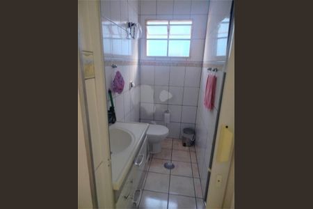 Casa à venda com 100m², 2 quartos e 2 vagas