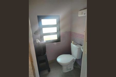 Casa à venda com 2 quartos, 100m² em Jardim Santa Rosa, Taboão da Serra