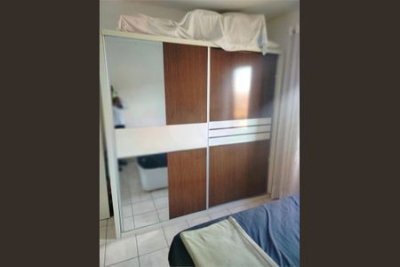Casa à venda com 2 quartos, 100m² em Jardim Santa Rosa, Taboão da Serra