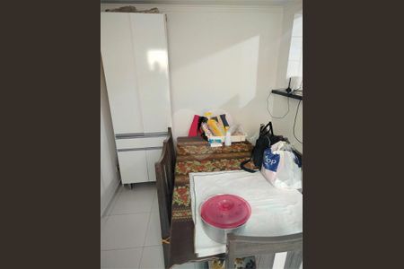 Casa à venda com 2 quartos, 100m² em Jardim Santa Rosa, Taboão da Serra