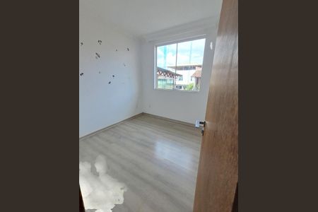 Casa à venda com 3 quartos, 250m² em Pedra Azul, Contagem