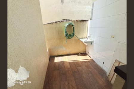 Casa à venda com 250m², 3 quartos e 2 vagas
