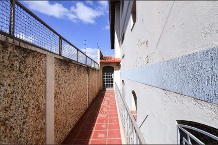 Entrada de apartamento à venda com 3 quartos, 85m² em Serra, Belo Horizonte