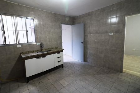 Cozinha de casa para alugar com 2 quartos, 75m² em Vila Osasco, Osasco
